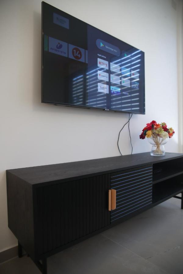Bugrashov - Charming, Amazing & Quiet 2 Apartment Tel Aviv